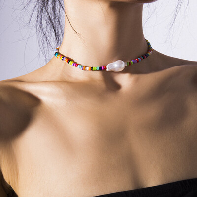 

Fashion Colorful Bead Cowrie Shell Choker Necklace for Women Long Chain Pendant Necklace Gold Color Statement Collier Jewelry