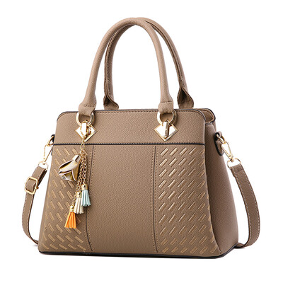 

Tailored Women Bag Fashion Woven Pattern Handbag Shoulder Bag