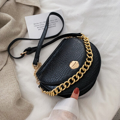 

Advanced sense of foreign style womens bag chic texture crocodile pattern saddle bag new 2019 fashion shoulder Messenger bag