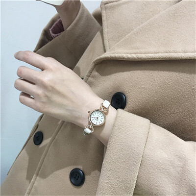 

Womens watches are compact&delicate Korean version of womens studentswatches is simple handy&with fine temperament