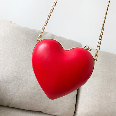 

Tailored Women Shoulder Bag Heart-Shaped Metal Chain Crossbody Bag BK