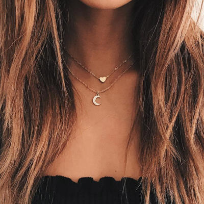 

2019 new fashion jewelry simple peach heart moon double female bohemian clavicle chain short necklace gift wholesale