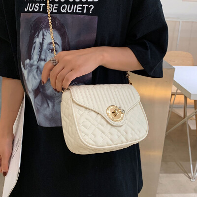 

High-end bag handbags new 2019 fashion embroidery chain bag summer small fresh wild ins Messenger bag