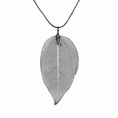

Rinhoo Sweater Coat Necklaces Ladies Girls Special Leaves Leaf Dress Pendant Necklace Long Chain Jewelry for Women Gift