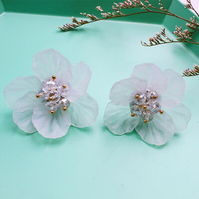 

Big Everlasting Flowers Earrings Women Korean Handmade Crystal Acrylic Exaggerated White Color Trendy Earrings