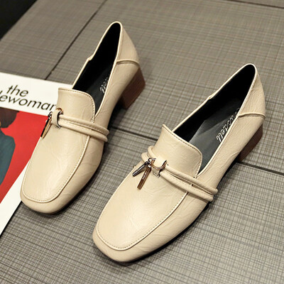 

Ins Small Leather Shoes Female Retro-ancient British Wind College Black Baitao Korean version of studentsrough heels single shoe