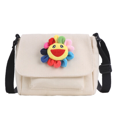 

One-shoulder bags for students in Harbour Wind Street ins Japan