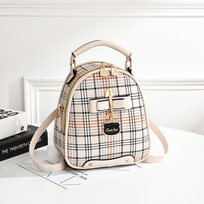 

A New Backpack for Female Students in Summer