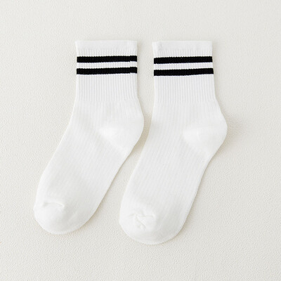 

Hot Sale 1 Pair High Quality Unisex Stripe Women Sock Breathable Cotton Skateboard Sock 6 Color Female Men Comfortable Socks