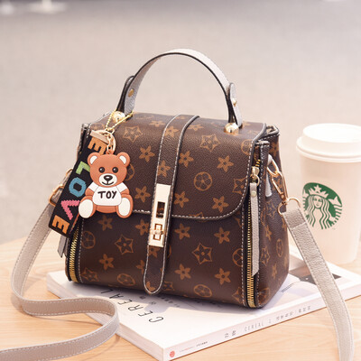 

On the new wave of womens handbags Korean version of simple Joker fashion 2018 ladies shoulder bag messenger bag