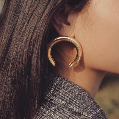 

2019 New Fashion Simple Gold Color Silver Geometric Big Round Earrings for Women Circle Drop Earrings Statement Brincos Jewelry