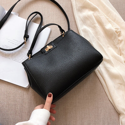 

New texture bag female 2019 new wave Korean version of the wild single shoulder slung fashion portable large capacity Kelly bag