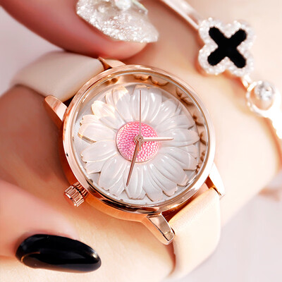 

Womens watches ins wind simple temperament waterproof Korean fashion bees French minor students female watches