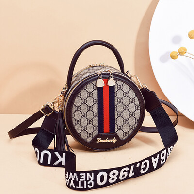 

Summer Womens New Fashion Ins Baitao Ladies Handbag Shoulder Slant Bag Summer
