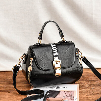 

Womens bag new Chaohan version 100 handbag fashion lady one shoulder oblique satchel personality