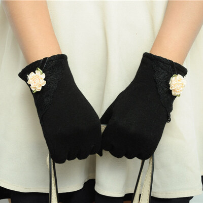 

Fashion Lovely Lace Flower Women Touch Screen Winter Warm Sport Gloves Gift