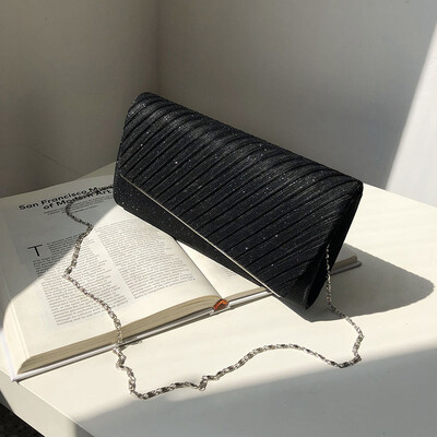 

Ins super fire bag female 2019 new Korean version of the wild shoulder slung fashion chain solid color casual small square bag