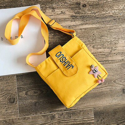 

Tailored Female Canvas Bag Cartoon Shoulder Student Messenger Bag Sleek Simple Bag