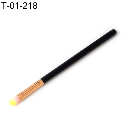 

Pro Concealer Concealing Blending Highlighter Makeup Brush Beauty Cosmetic Tool