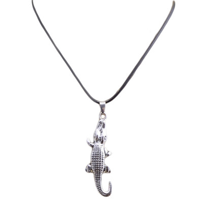 

Titanium Steel Crocodile Pendant Rope Necklace for Lady Women And Men