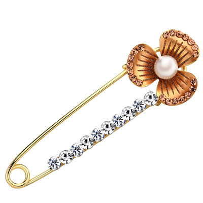 

2019 New Vintage Peacock Brooch Pin Female Fashion Butterfly Flower Brooches Pins Animal Pins Brooches Jewelry Charm Gift