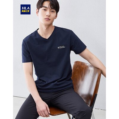 

HLA Haishu House Short Sleeve T-Shirt Male 2019 Summer New Plain Plain V-neck Personality Letter Comfortable Short tHNTBJ2R002A Navy 0217088A48