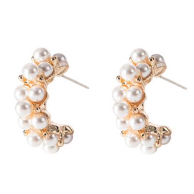 

2019 New Sweet Imitation Pearl Circle Jewelry Earrings