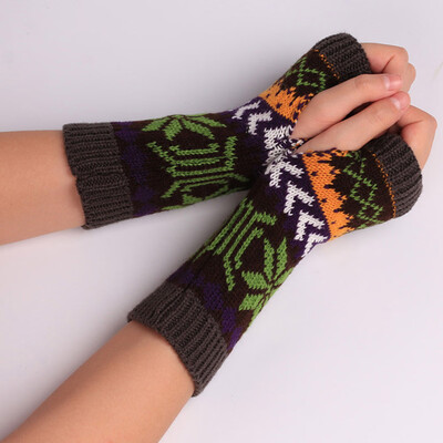

1 Pair Christmas Winter Women Fashion Knitted Arm Finger less Gloves Women Warm Wrist Short Gloves Soft Mittens