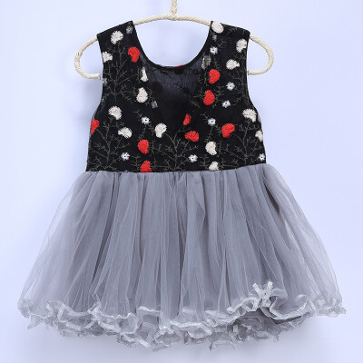 

New Baby Girls Embroidered Dress Fashion V-neck Multi-layer Yarn Princess Dress 1-6Y Lovely Toddler Girl Clothes