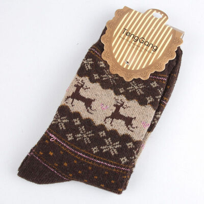 

1 Pair Winter Women Socks Warm Wool Christmas Mid-calf Socks Woolen Snowflake Deer Kawaii Comfortable Gift Ankle Socks
