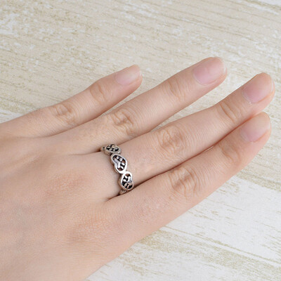 

Fashion Dog Paw Connected Print Love Heart Hollow Rings Pet Animal Rings Gift
