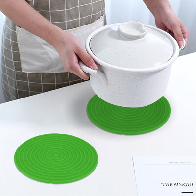 

Toponeto Silicone Non-Slip Mat Bowl Coaster Square Table Placemat Kitchen Anti-hot Pad