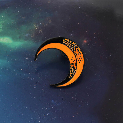 

Fashion Cartoon Crescent Hard Enamel Starry Sky Moon Brooches Collar Pins Unisex