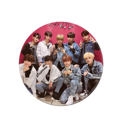 

KPOP Stray Kids Same paragraph Personalized Round Tinplate Badge Super Cute Bag Pendant Boys Girls Accessories Hot Gift for Fan