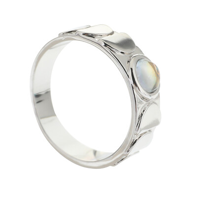 

New Personality Simple Oval Moonstone Ring Vintage Lady Hollow Ring Jewelry