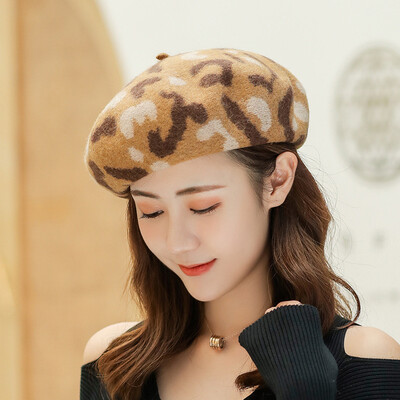 

The new Korean version of the 2019 camouflage beret vintage pumpkin hat art wool tweed thickened warm 100 womens hat