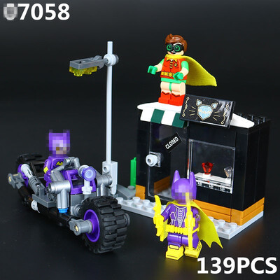 

Lepin 07058 Catwoman Catcycle Chase Set Legoing 70902 Super Heroes Batman Building Blocks Bricks Toys Kids DIY Gift