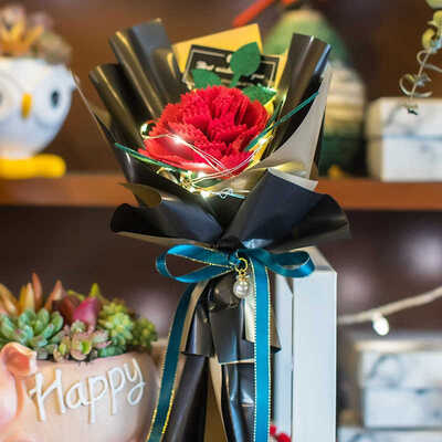 

Decoratives Felt Rose Carnation Non-Woven Bouquet Fake Roses Flower Handmade Holding Flowers Party Home Decor
