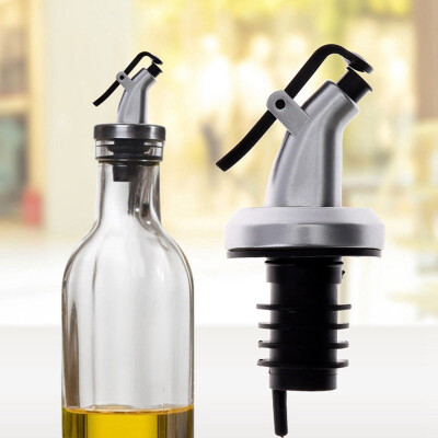 

Kitchen Gadgets Pouring Spout Pourer Flip Top Bottle Dispenser Stopper Pour Spout for Oil Vinegar Liquor Wine Liquid