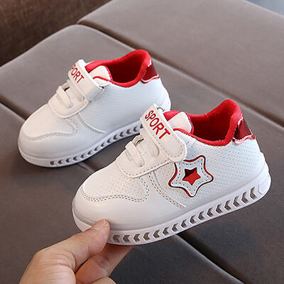 

Children Casual Shoes Boys Girls Fashionable Star Print LED Light Net Breathable Soft Running Sports Walking Shoes