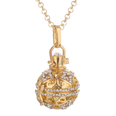 

Vintage Crystal Ball Hollow Lantern Fragrance Cage Necklace Collarbone Chain Cage Locket Chime Pendant Necklace Gift