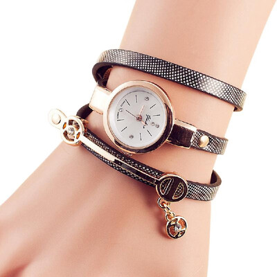 

Fashion Lady Casual Alloy Bracelet Quartz Watch Women Unique Decorative Dress Wristwatch