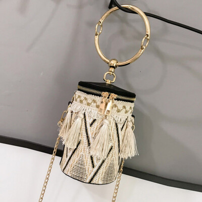 

2019 Women Tassels Handbags Bohemian Zippers Bucket Bag Metal Round Handle Crossbody Bags Fashion National Shoulder Bag