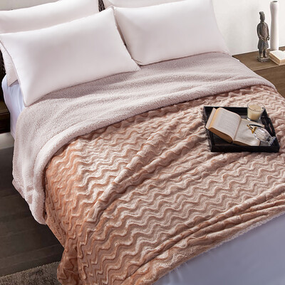 

Percy hometextiles: One side Sherpa Fleece other side Coral Fleece Bed Blanket