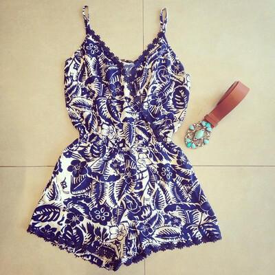 

Lovaru ™hot selling summer print spaghetti strap playsuit fashion printing v-neck sleeveless mini dresses lace free shipping