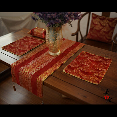 

Thick Table runner Europe Back Shape Stripes Wedding TableCloth cloth Luxury Embroidery Room Sofa Home Hotel Bedding Decoration