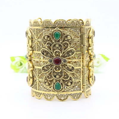 

Vintage Women Super Size Flower Resin Bangle Cuff Antique Gold Color Emboss Mesh Bracelet Jewelry Albania India Bridal Armlet