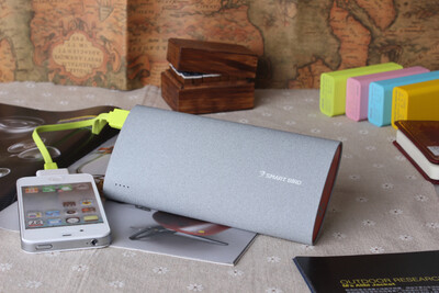

SmartBird Q100 (10000mAh) Внешний аккмулятор,зарядное устройство