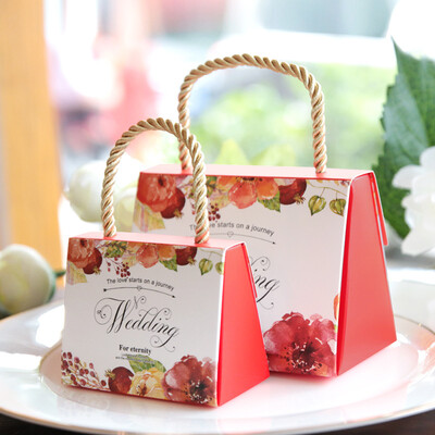 

Wedding paper Gift Boxes wedding gifts for guests Party Favors Bags Candy paper Gift Chocolate Box Event Decoration
