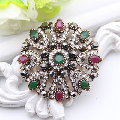 

Vintage Turkish Rhinestone Flower Brooch For Women Antique Gold Color Multicolor Resin Round Brooches Broches Party Scarf Pins